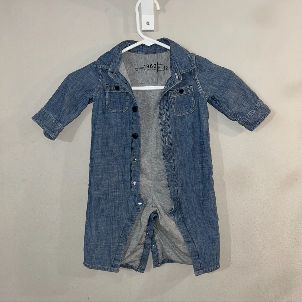 Baby Gap Denim Jumpsuit Size 6-12 month